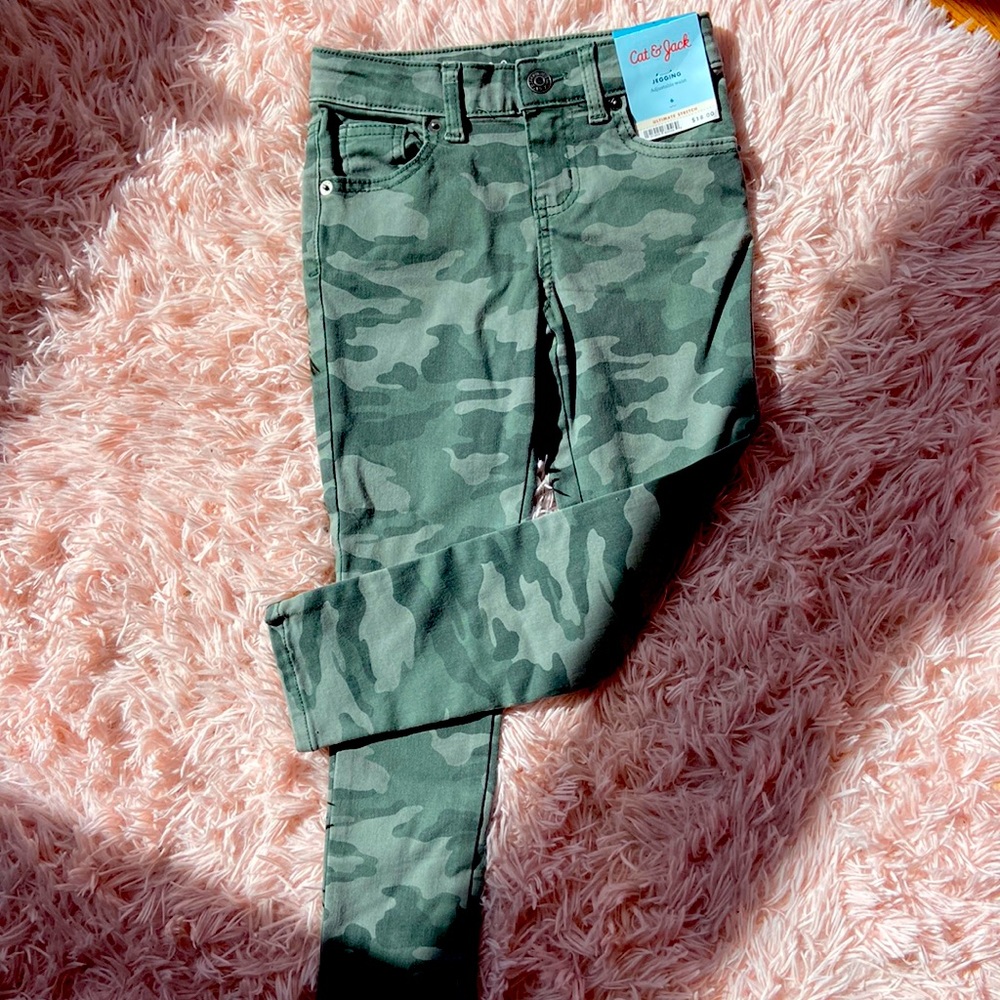 NWT Camouflage Jeggings
